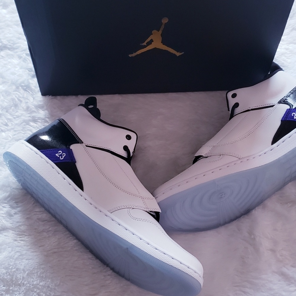 New Mens Jordan Fadeaway - Picture 2 of 8